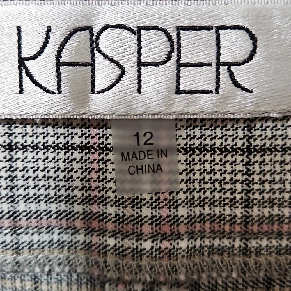 Kasper Gray Plaid Pants - Picture 4 of 9